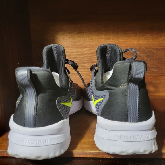 Nike Renewal Rival Athletic Sneaker 8.5 - Picture 5 of 5